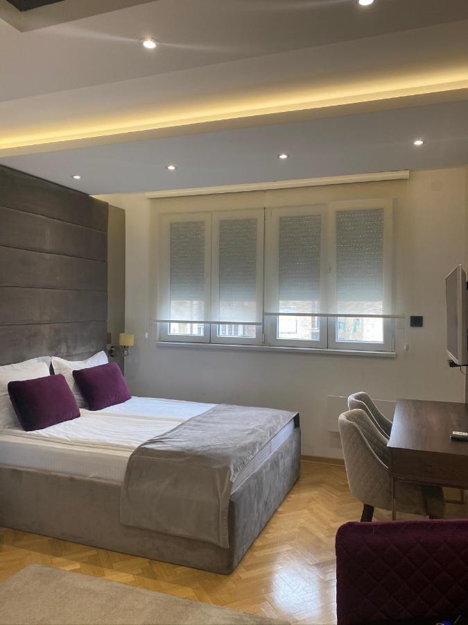 Aria Royal * Белград