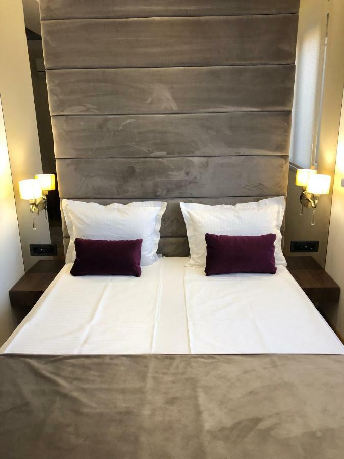 Aria Royal * Белград